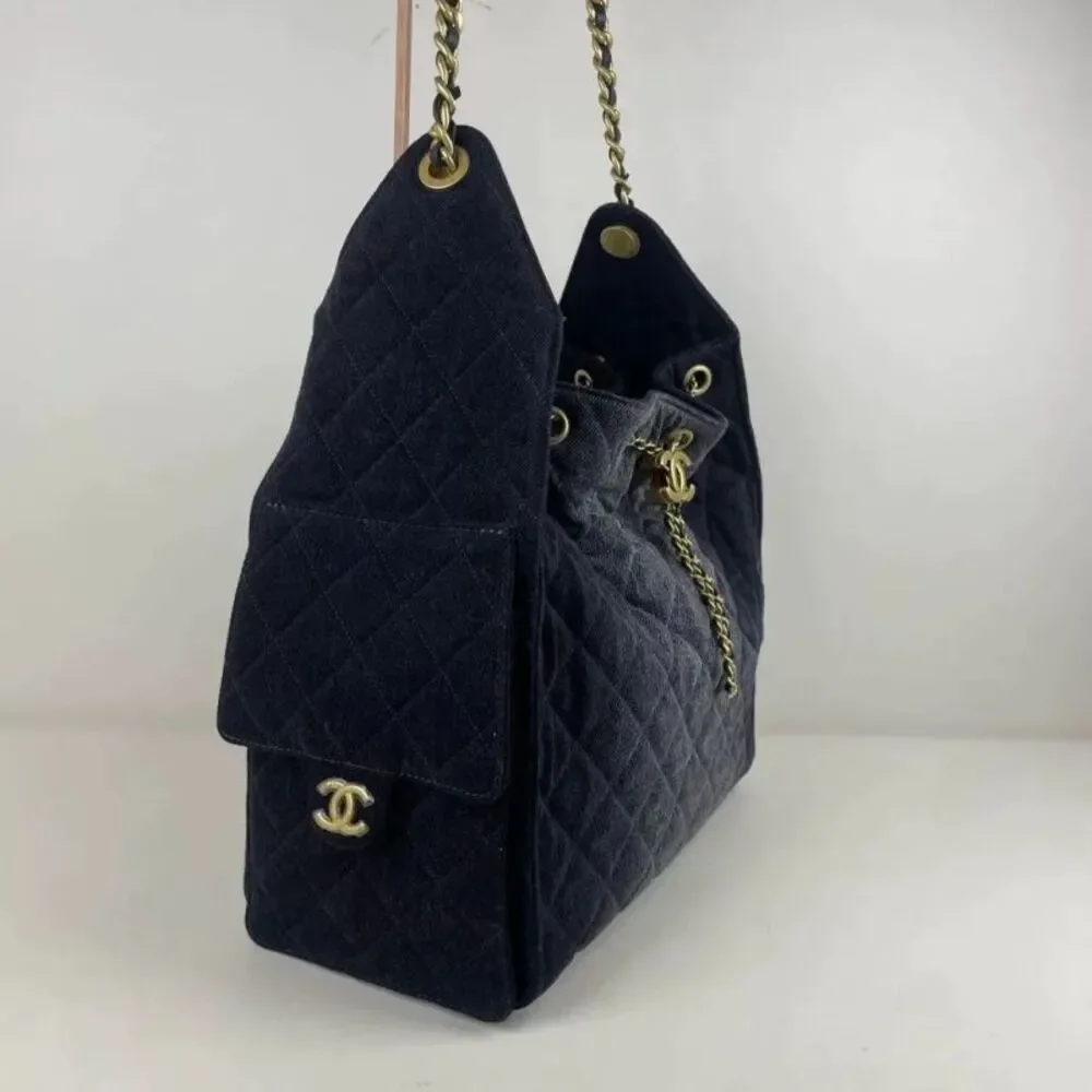 Chanel Women Pre-Loved Bag Brand New Condition